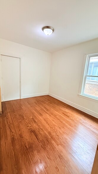 Building Photo - 4847 W Nelson St