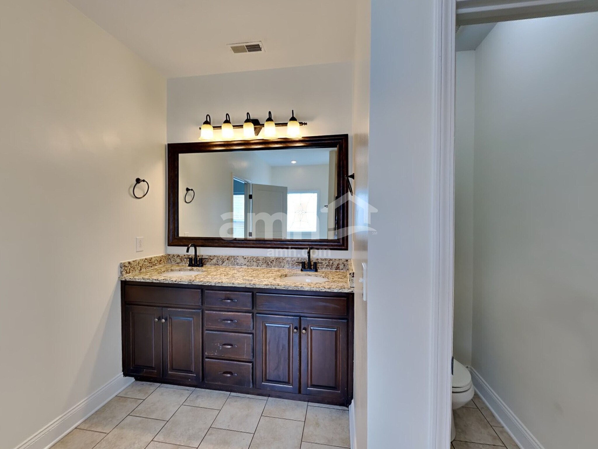 Building Photo - 1030 Spring Creek Dr