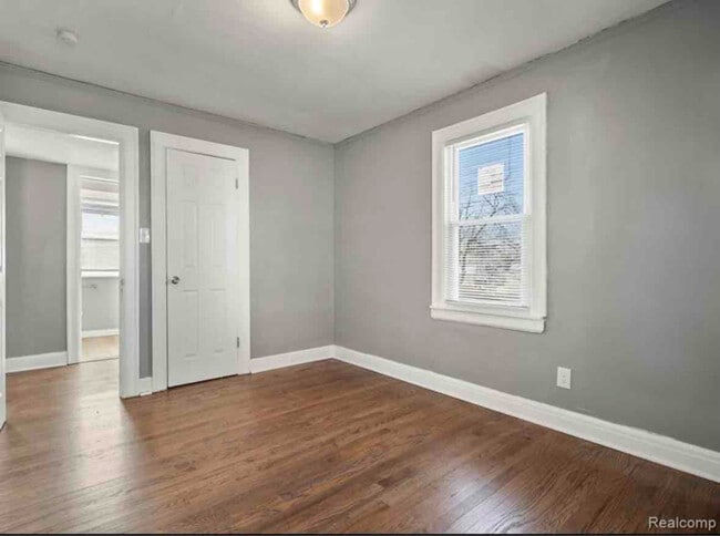 Building Photo - 16157 Stansbury Ave