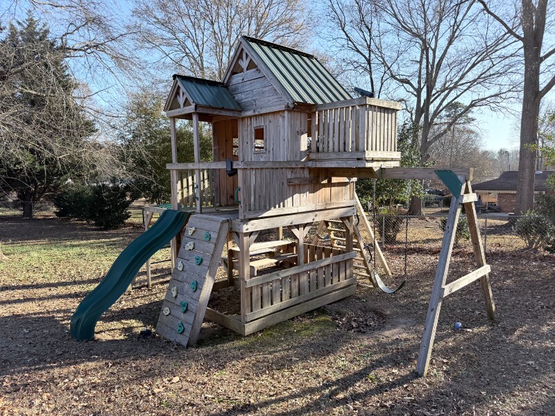 Building Photo - 217 Ridgecrest Dr