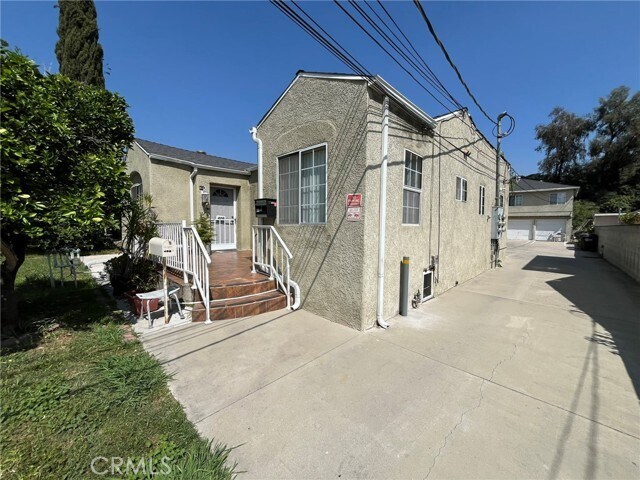 Building Photo - 430 Lincoln Ave