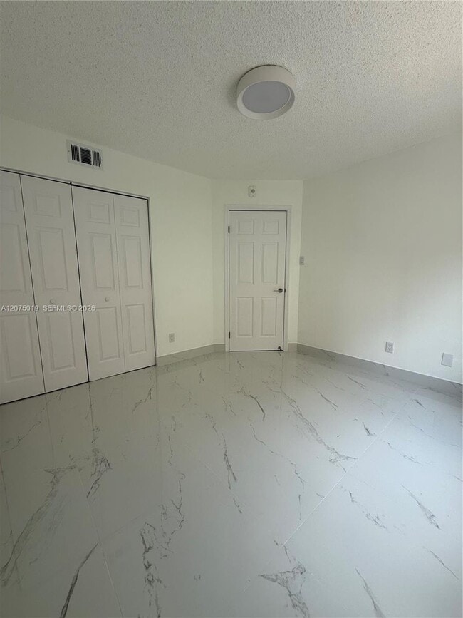 Building Photo - 15781 SW 106th Terrace