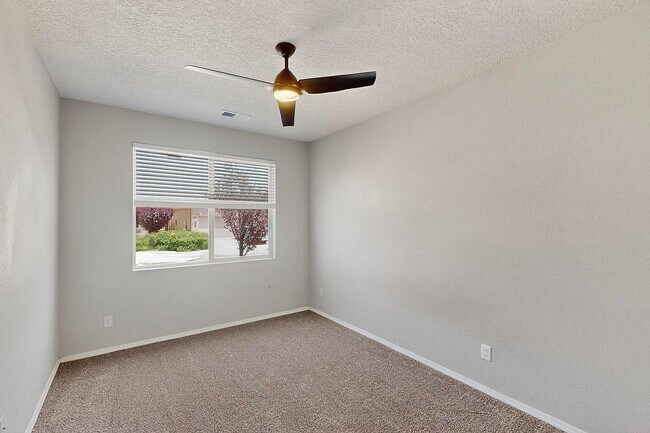 Building Photo - 6736 Tempe Ave NW