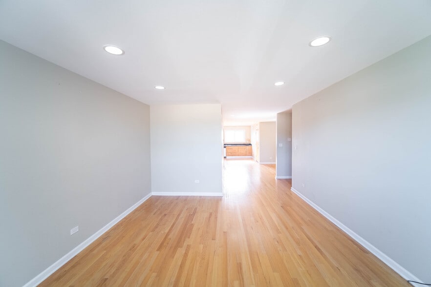 Building Photo - 8350 Kimball Ave