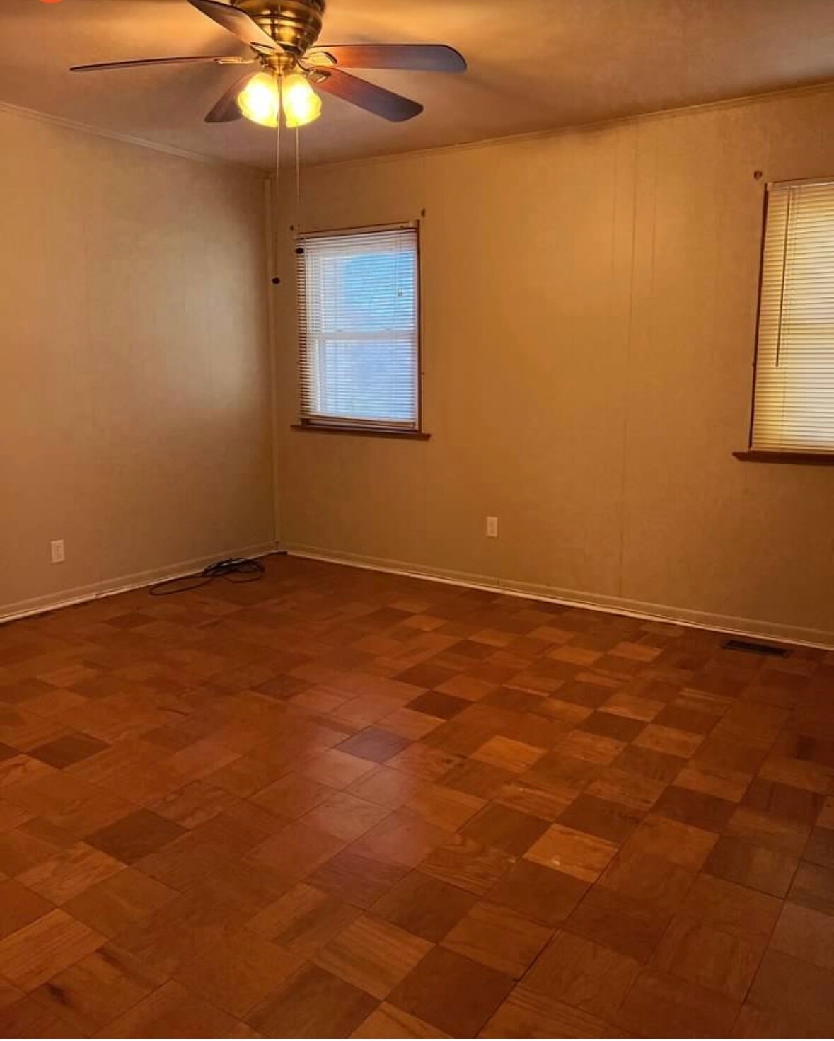 Building Photo - 570 Jamestown Ct