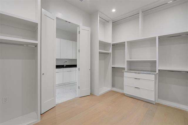 Building Photo - 3813 Cortez Dr