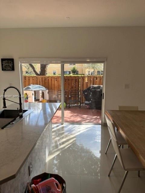 Building Photo - 10850 NW 82nd Terrace