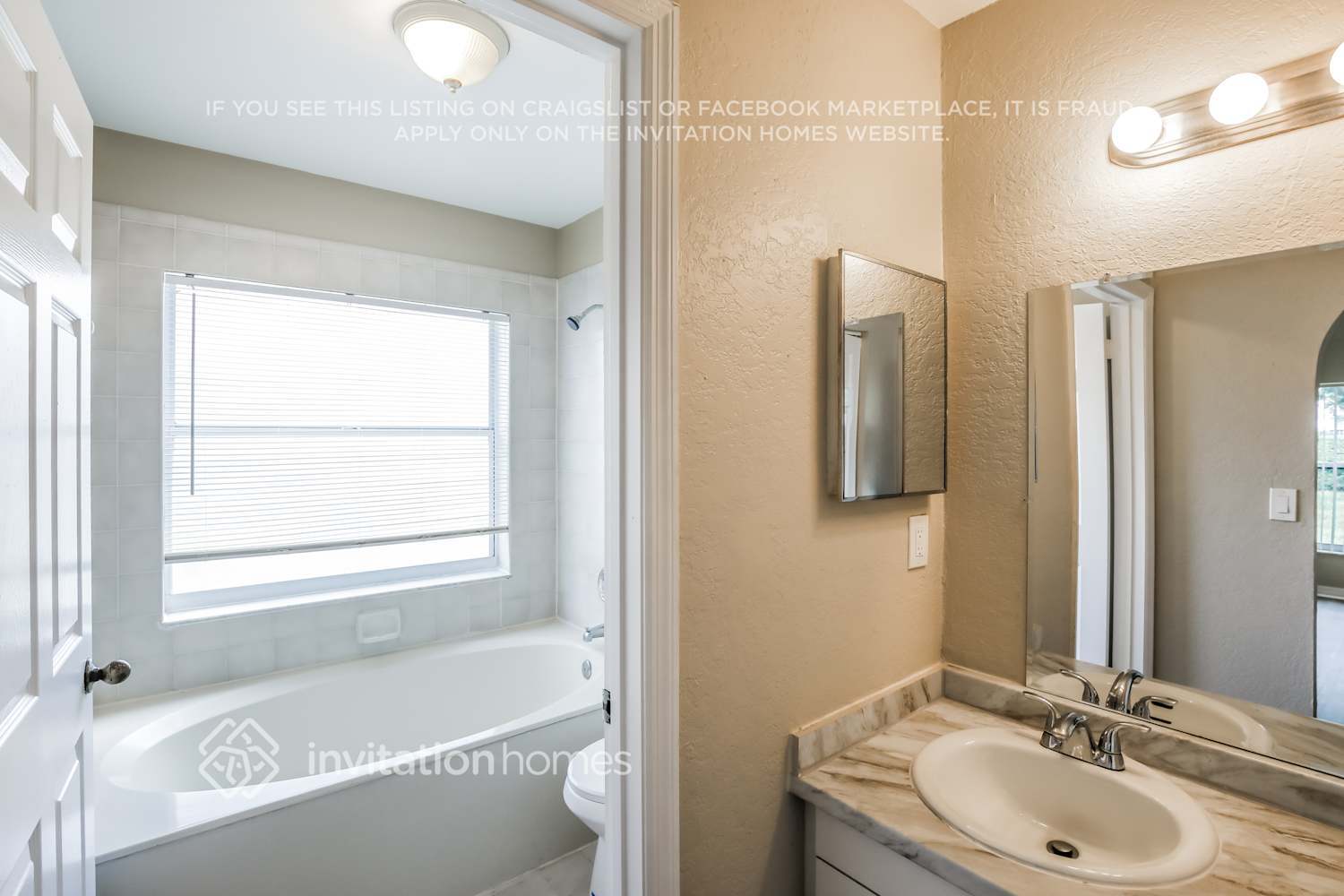 Building Photo - 211 NW 187th Ave