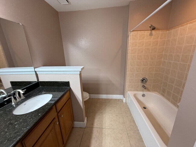 Building Photo - 4053 Crockers Lake Blvd