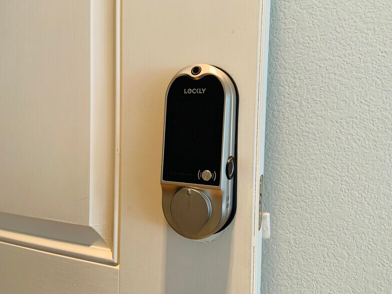 Building Photo - 1020 Texas St