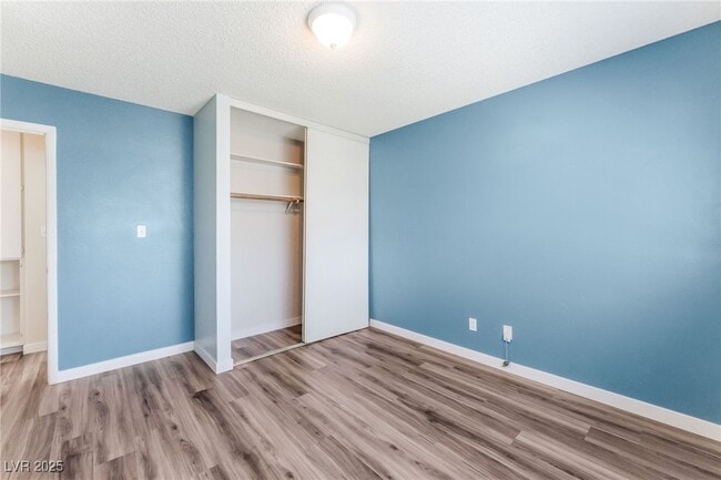 Building Photo - 1713 Neptune Dr