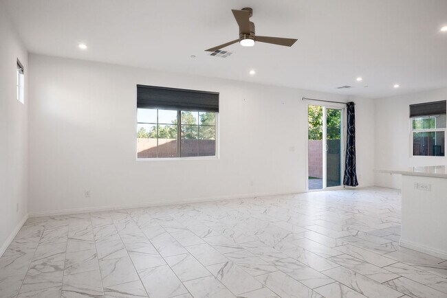 Building Photo - 4302 Eagle Island St