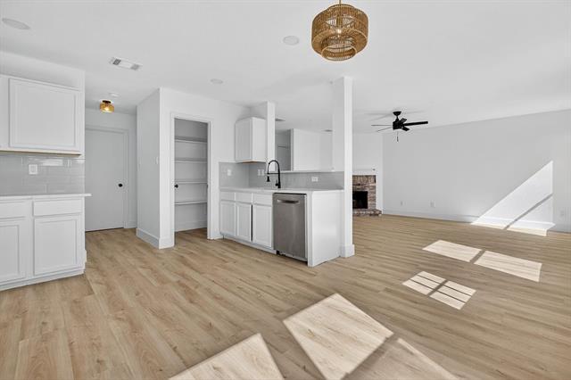 Building Photo - 4241 Meadowknoll Dr