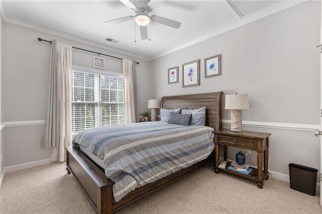 Building Photo - 1005 Regal Hills Ln