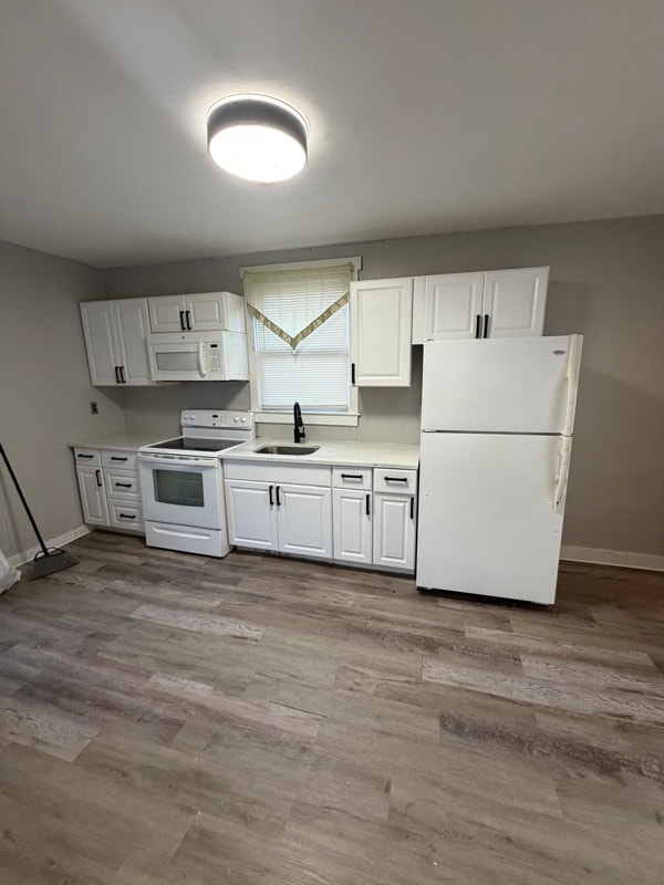 Building Photo - 127 Liverpool Ave