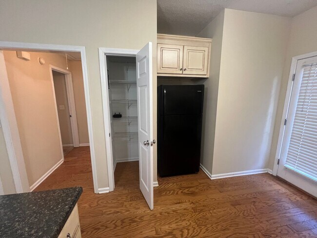 Building Photo - 3 bedroom 2 bathroom duplex in Covington V...