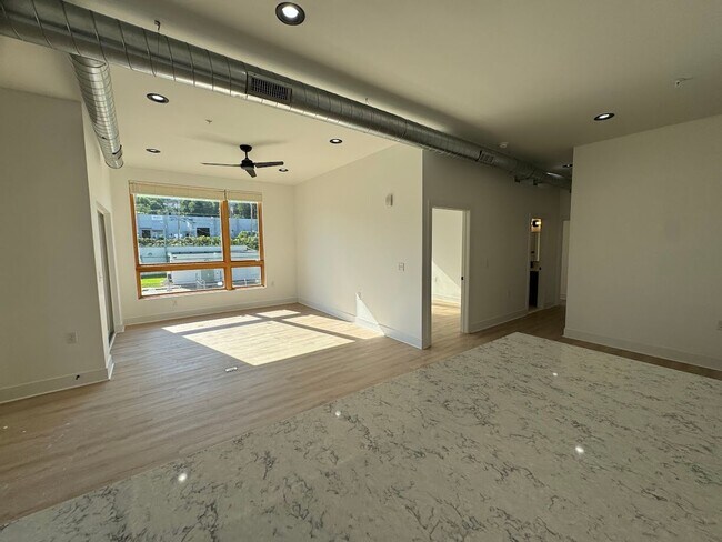Building Photo - 3127 Liberty Ave