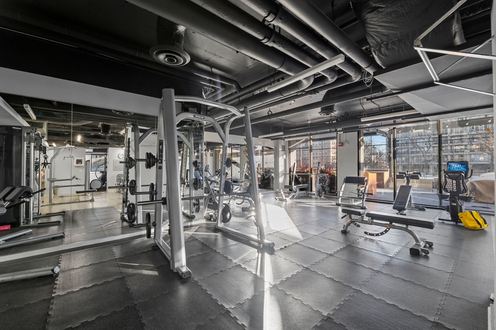 FITNESS AREA - 2020 N Lincoln Park W