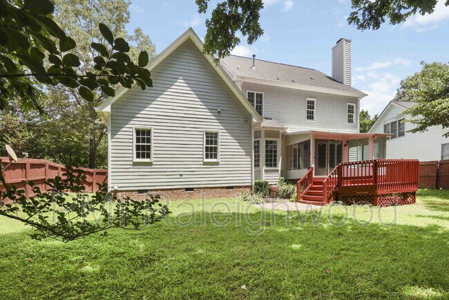 Building Photo - 301 Perry Creek Dr