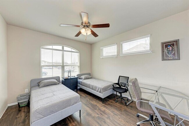 Building Photo - 1023 Palo Duro Loop