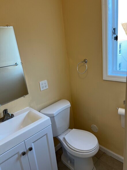 Building Photo - 109 Frank E Rodgers Blvd N