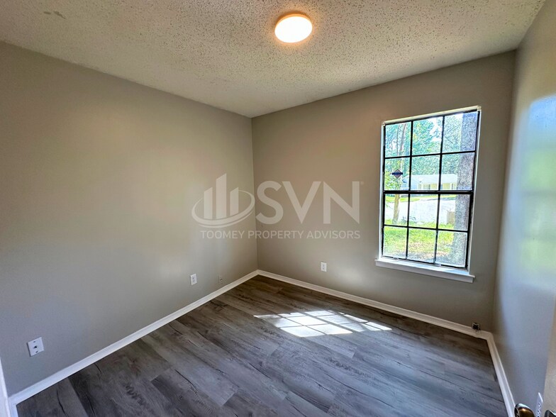 Building Photo - 6057 Scottsdale Ct