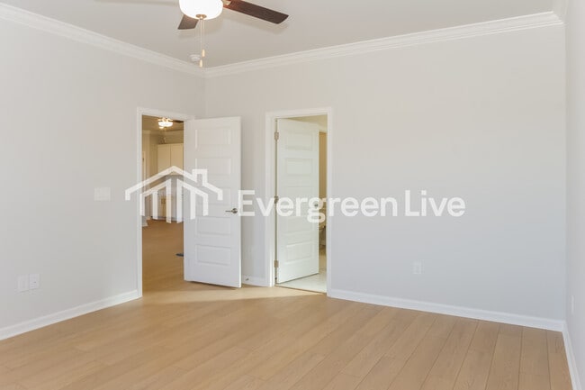 Building Photo - 124 Stockholm Ln