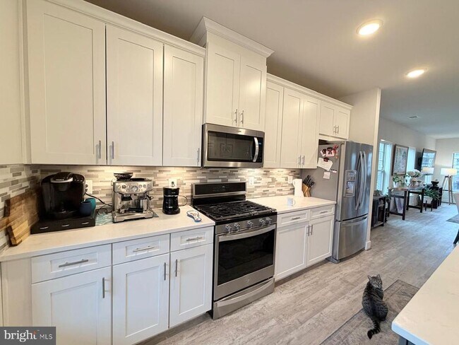 Building Photo - 9584 Fields Rd