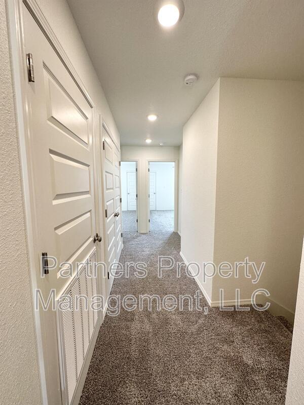 Building Photo - 779 S Amarillo Ave