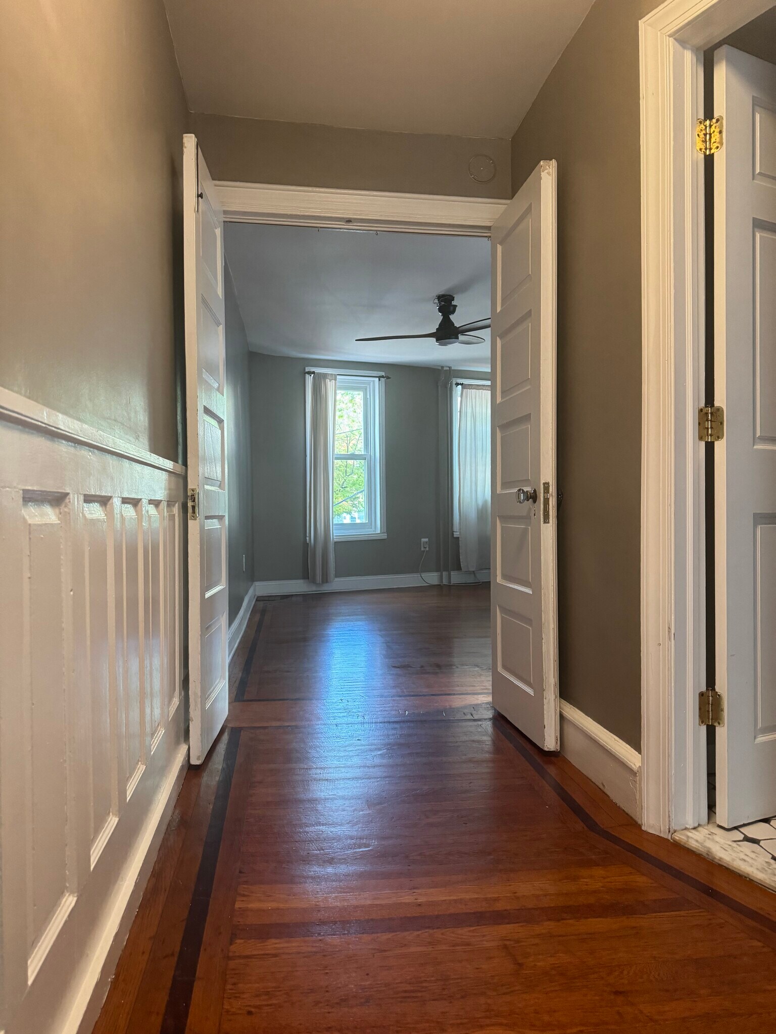 Bedroom 2 - 2021 W Girard Ave