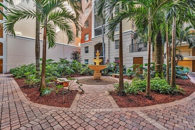 Building Photo - 17100 N Bay Rd