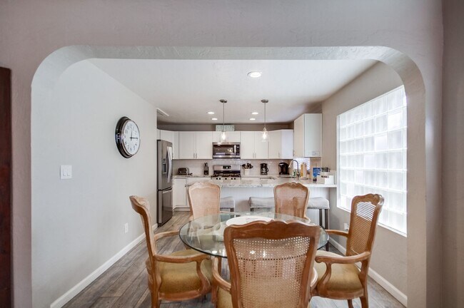 Building Photo - Charming Mission Beach Condo – Steps from the Bay & Beach