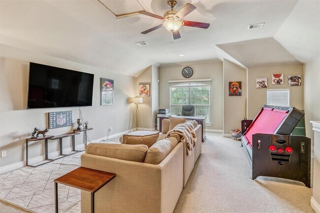 Building Photo - 9113 Creekstone Lake Dr