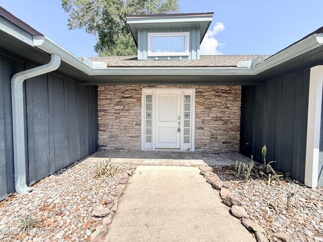 Building Photo - 5511 La Moya Ave