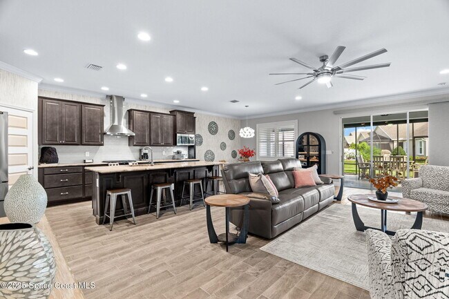 Building Photo - 2718 Addison Dr