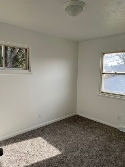 Building Photo - 611 Fulmer Ave