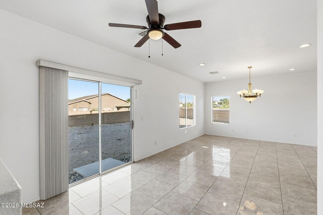 Building Photo - 4821 E Twinflower Pl