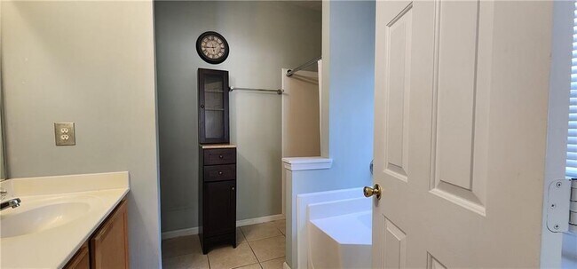 Building Photo - 3825 Jackson Shoals Ct SW