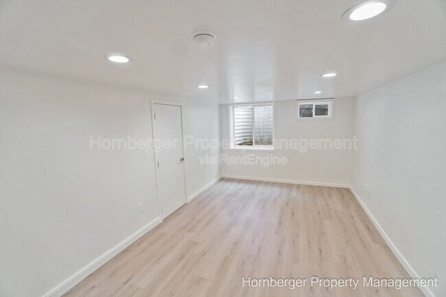 Building Photo - 5126 W Princeton Pl