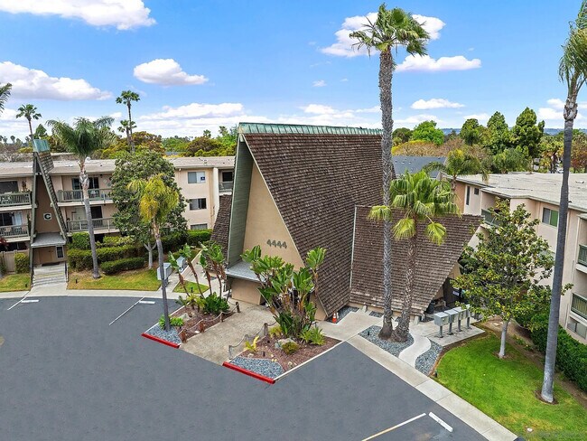 Building Photo - 4444 W Point Loma Blvd