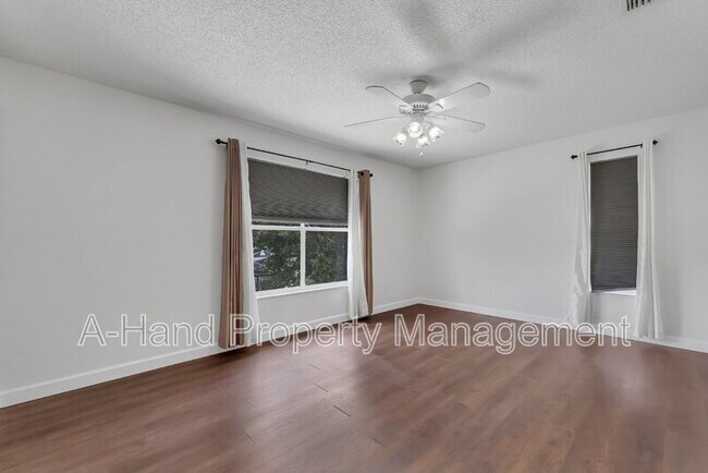 Building Photo - 1109 Needlewood Loop