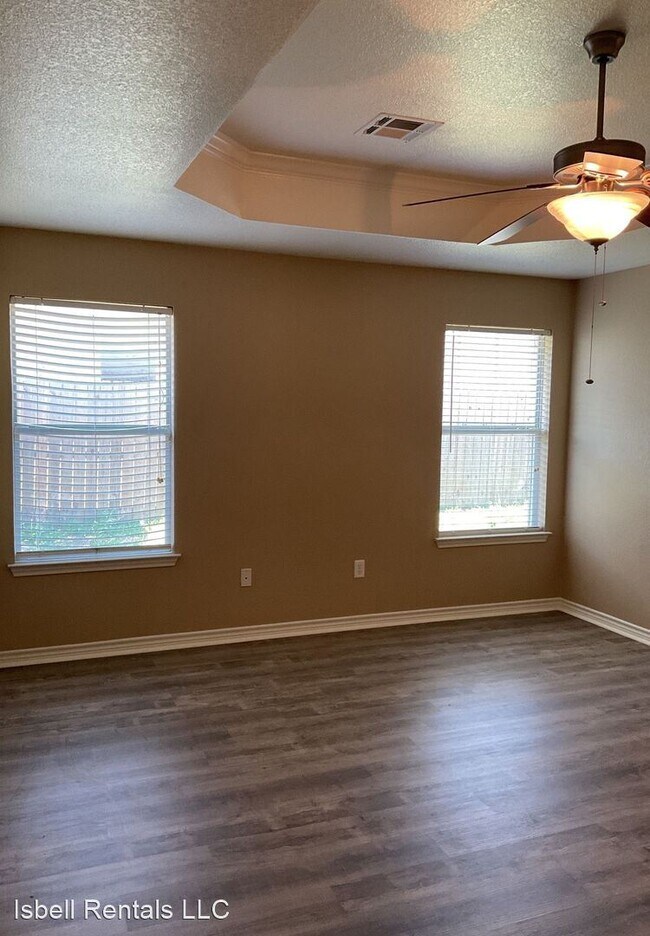 Building Photo - 4 br, 2 bath House - 4105 Maid Marian Circle