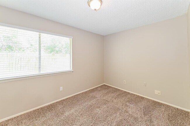 Building Photo - 6316 Porterway Dr