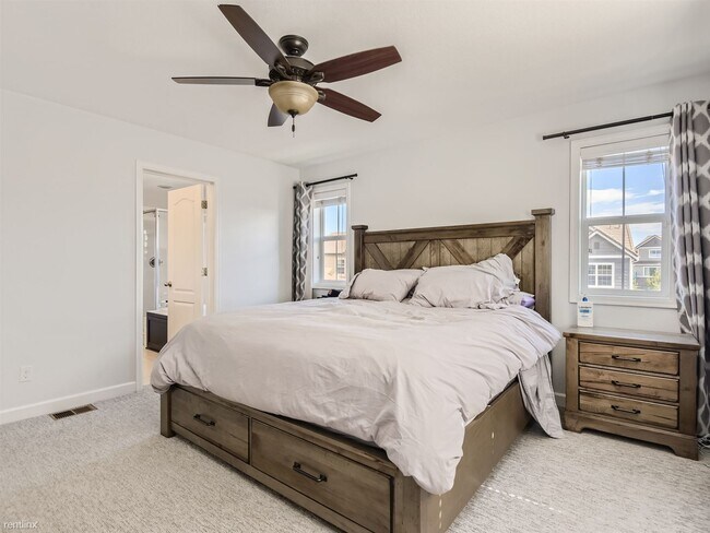 Building Photo - 5 br, 4 bath House - 664 Tiger Lily Way