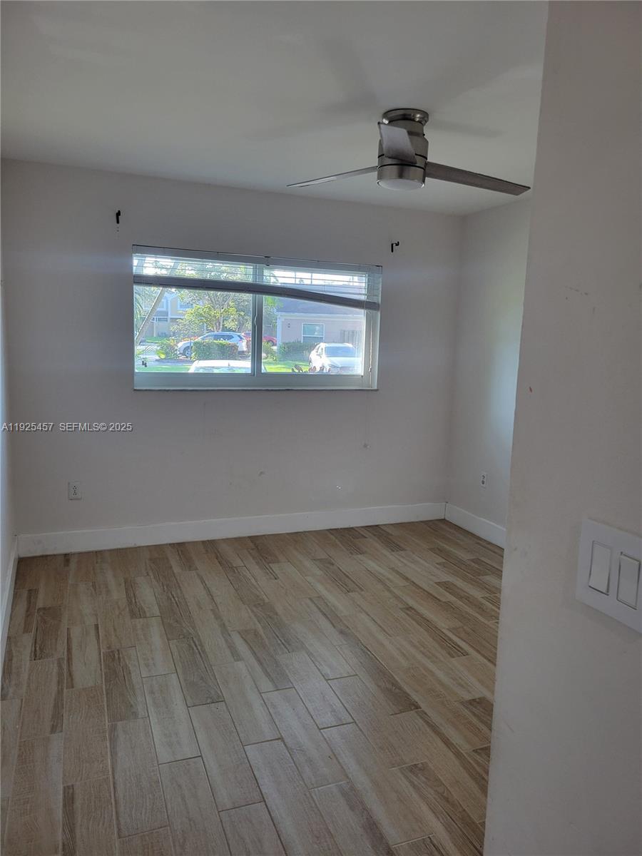 Building Photo - 1325 NW 123rd Ter