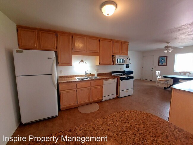 Building Photo - 2 br, 1 bath House - 62812 Lind Lane