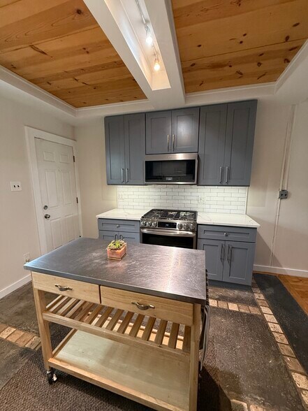 Kitchen - 1617 Olive St