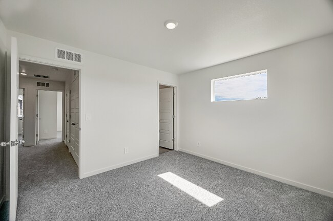 Building Photo - 507 Condor Wy