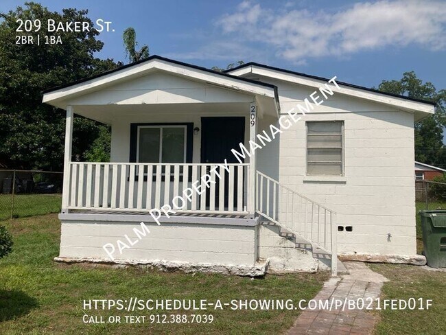 Primary Photo - 209 Baker St