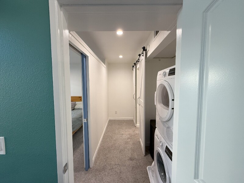 Building Photo - 5510 Owensmouth Ave